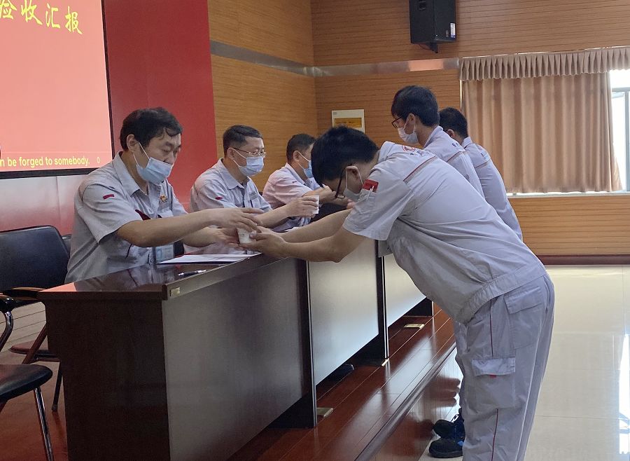 徒弟向师傅敬茶 (2).jpg